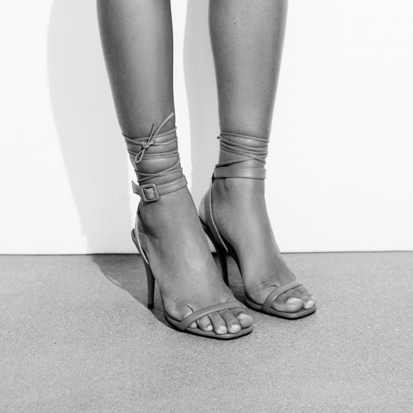 NWT. Zara Pink Tied High-Heel Sandals. Size 9. - Picture 8 of 9